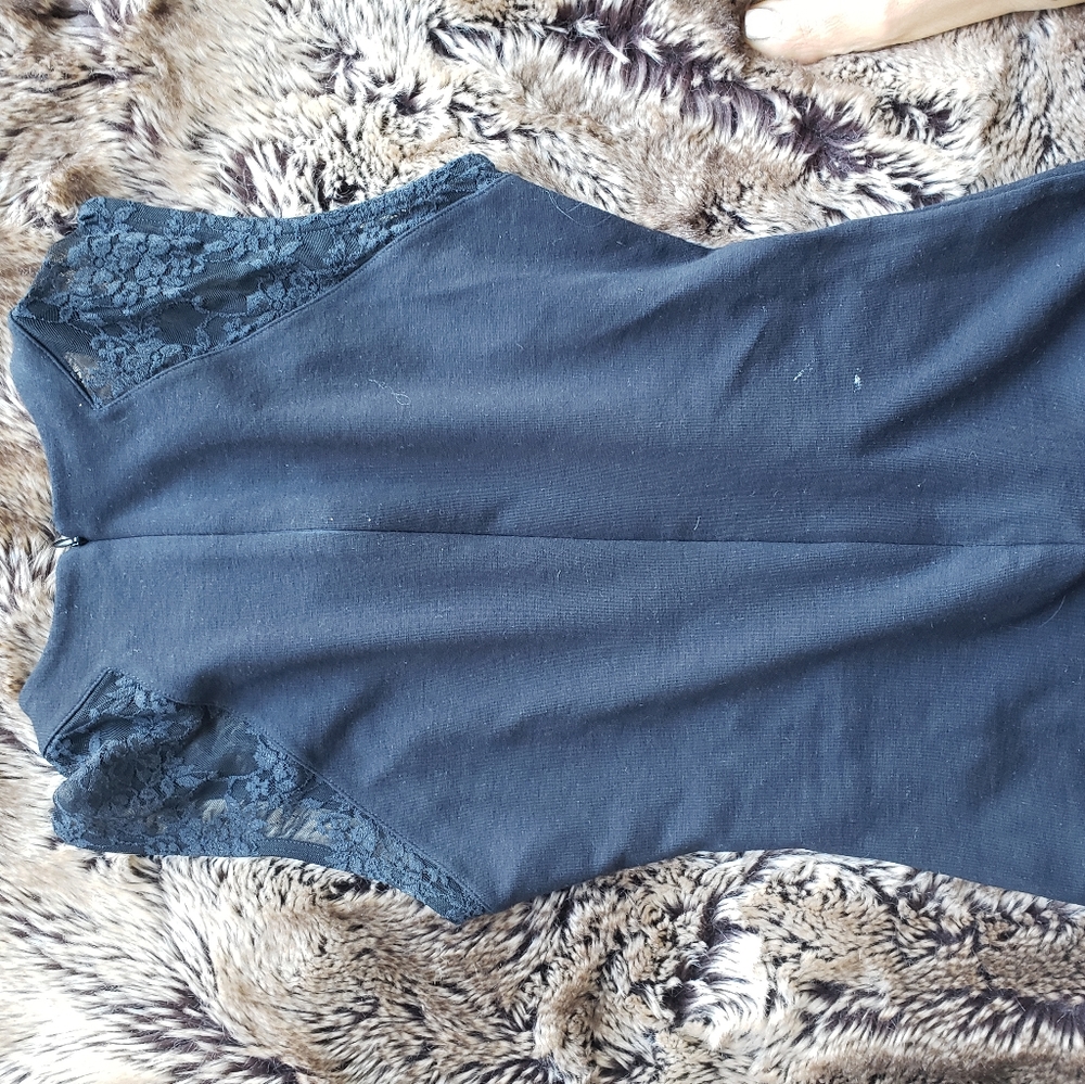 Dress - Picture 7 of 7
